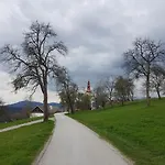 Апартаменты The Village Rest - Gorenjska