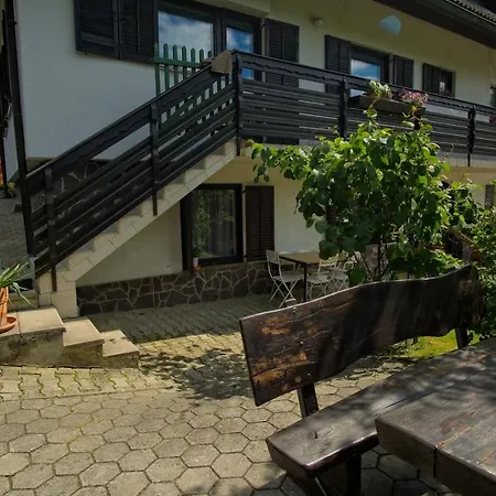 The Village Rest - Gorenjska Апартаменты *