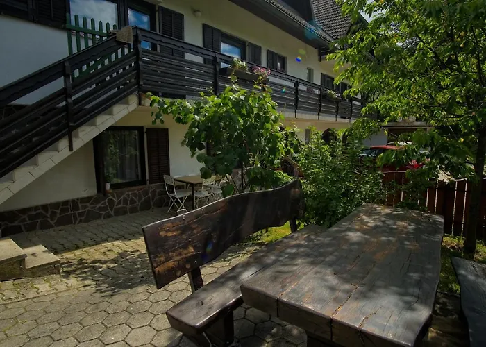 Bed and breakfast The Village Rest - Gorenjska 3*