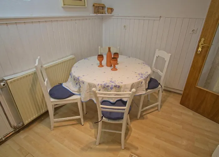 The Village Rest - Gorenjska Couette-café 3*